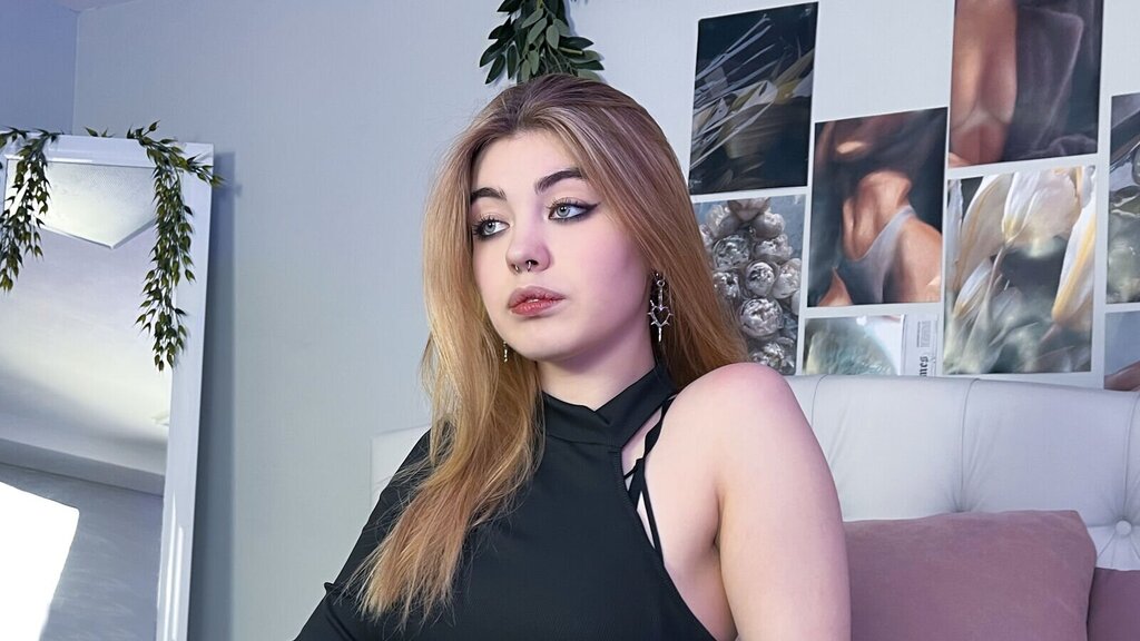 NaomiMack