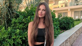 VanessaShake