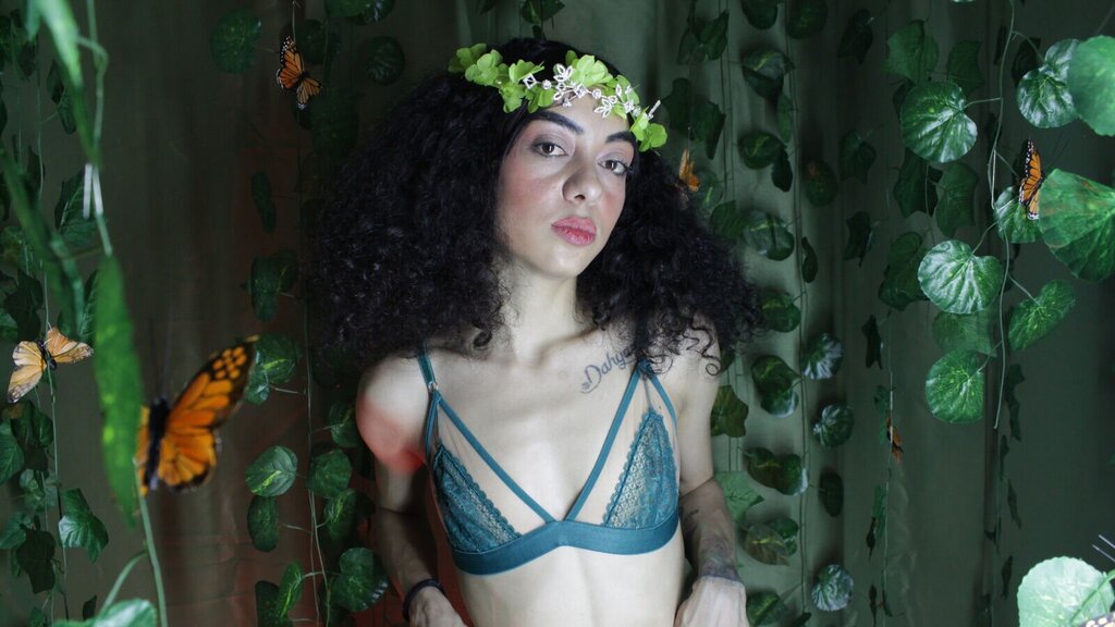 CurlyWeeds